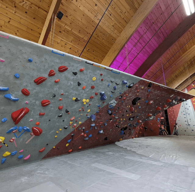 Genesis Health Club - Miramont North Climbing Gym