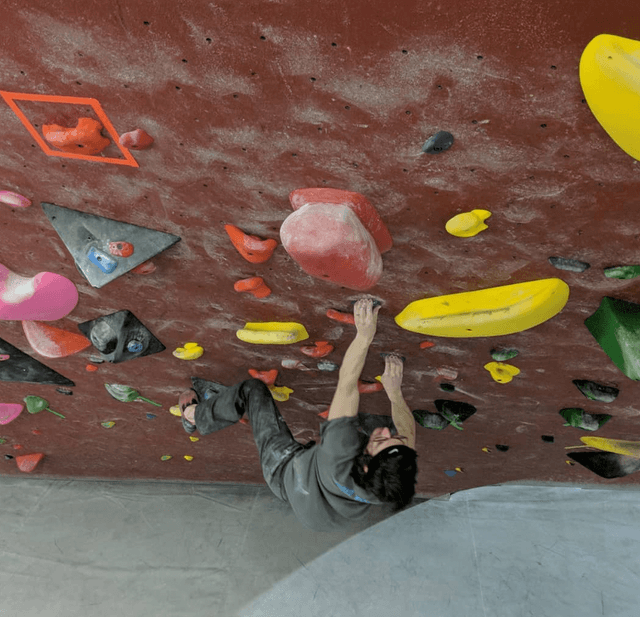 Genesis Health Club - Miramont North Climbing Gym