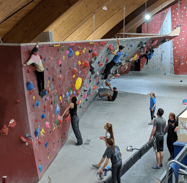 Genesis Health Club - Miramont North Climbing Gym