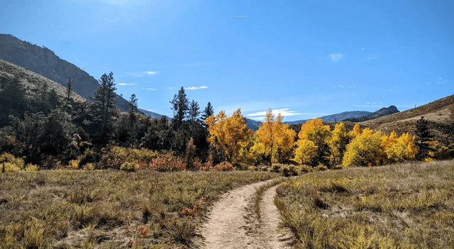 Hewlett Gulch Trailhead