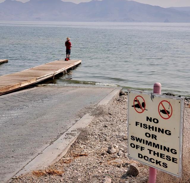 Windless Beach on Pyramid Lake