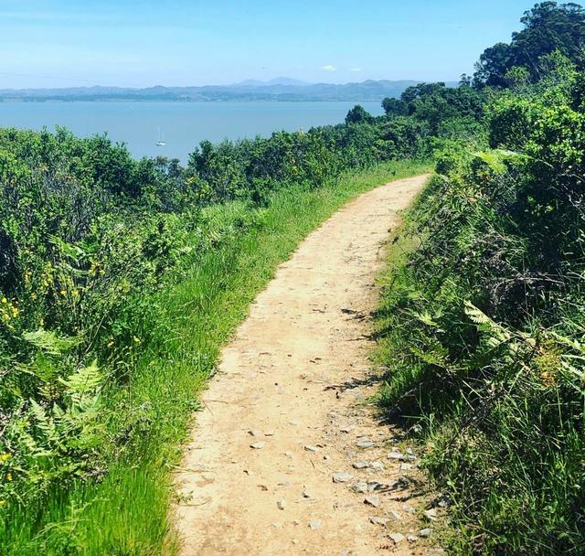 Bay View Trailhead