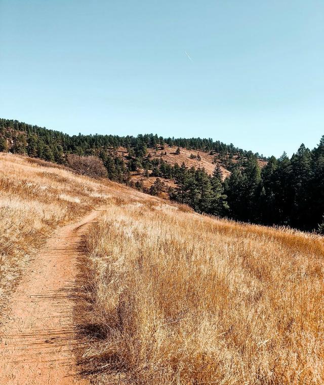 Apex West Trailhead