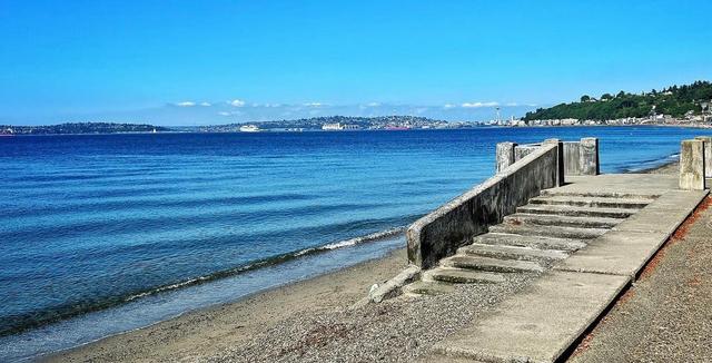 Alki Beach