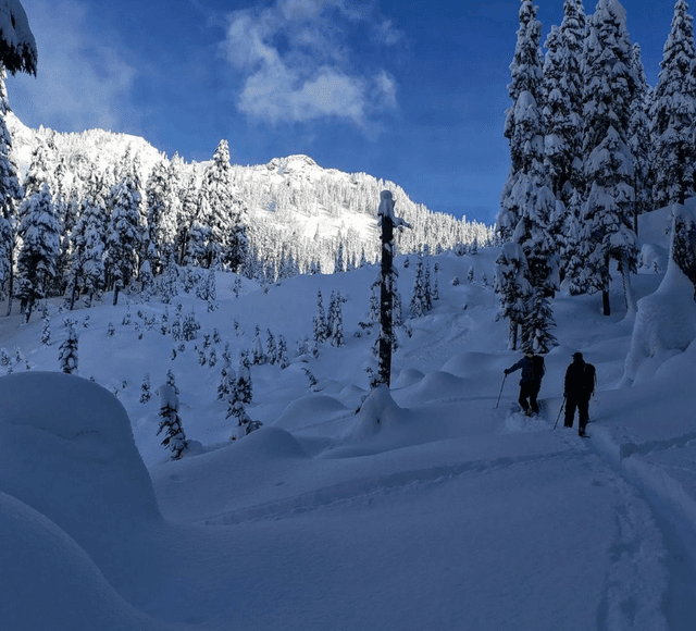 Kendall Peak Lakes Trailhead