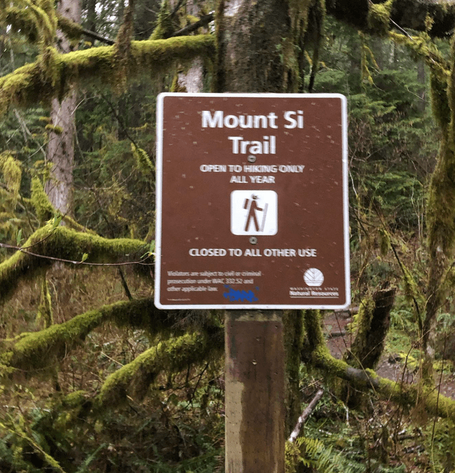 Mt. Si Trailhead