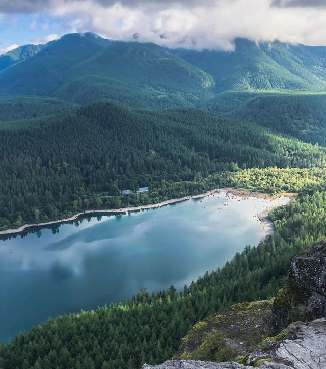 Rattlesnake Ledge Trailhead