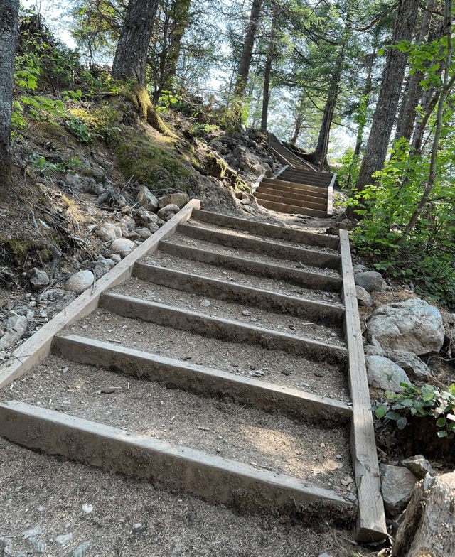 Rattlesnake Ledge Trailhead