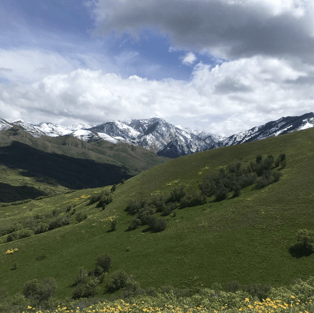 Bonneville Shoreline Access Trailhead