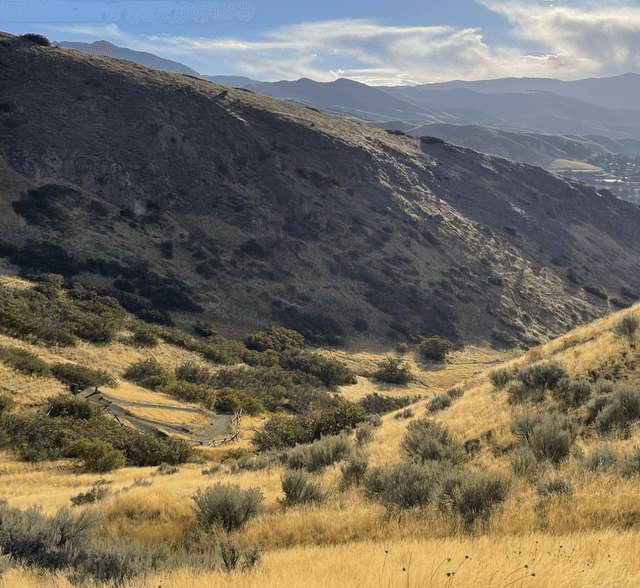 Ensign Peak Trailhead