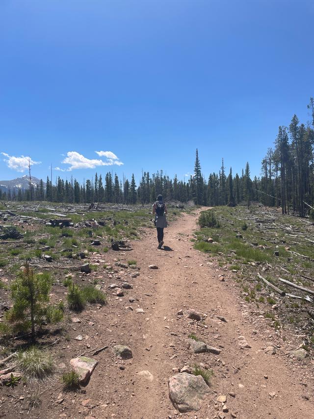 Peaks trailhead 