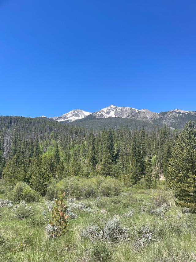 Peaks trailhead