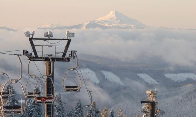 Timberline Lodge Ski Area