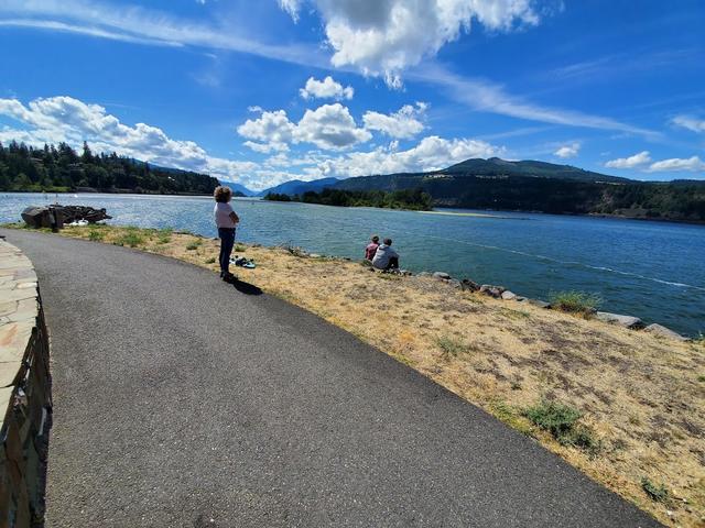 Hood River Waterfront Park on The Gorge