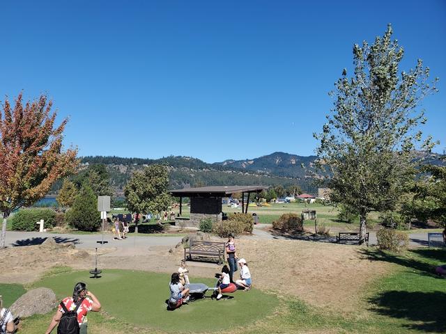 Hood River Waterfront Park on The Gorge