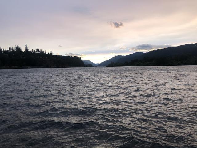 Hood River Waterfront Park on The Gorge