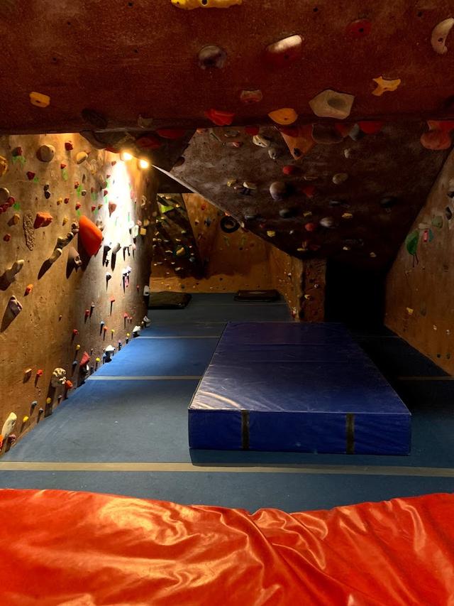 Stoneworks Climbing Gym