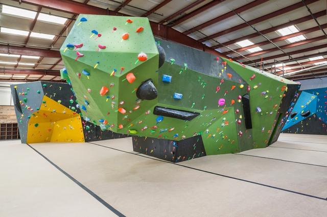 The Circuit Bouldering Gym - Tigard