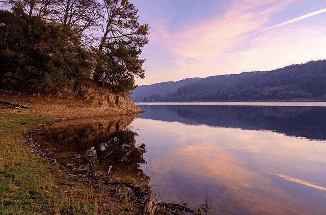 Trailhead at San Pablo Dam