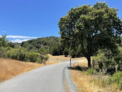 Lafayette Reservoir Trailhead